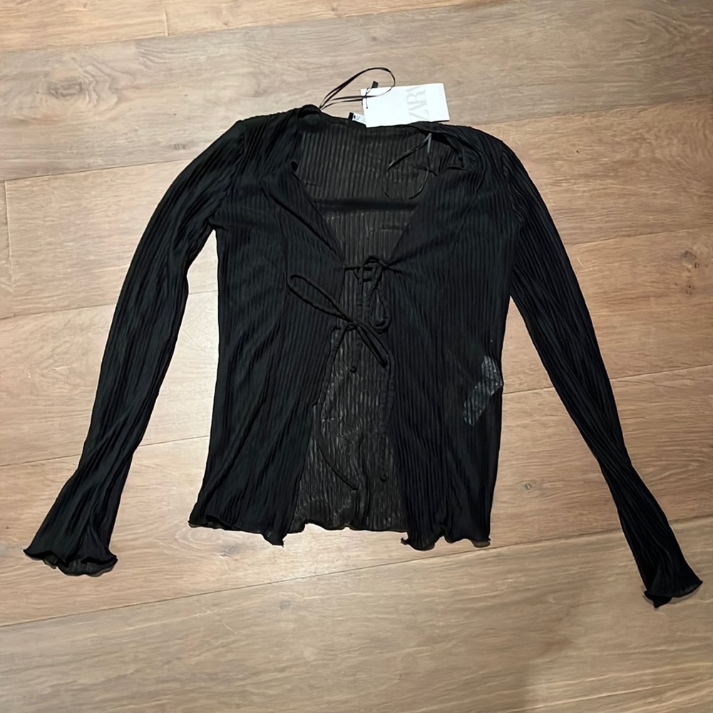 Zara black pleated top with two ties in the center. size small